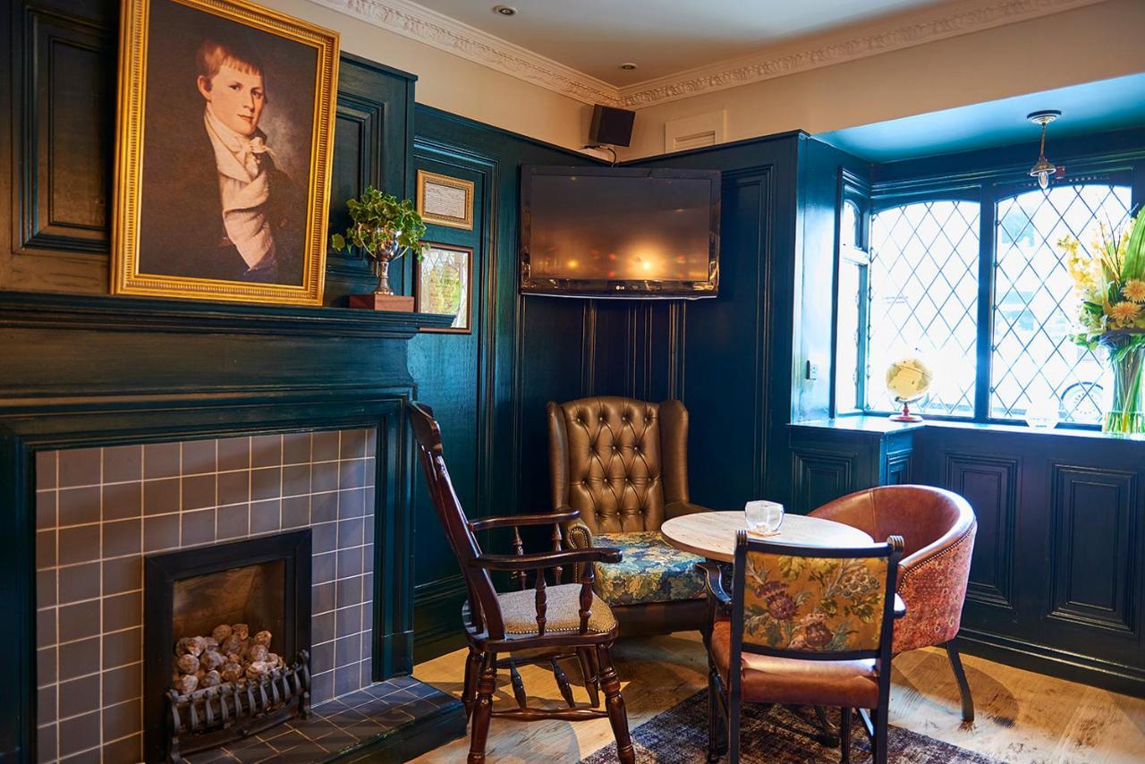 The Red Lion Hawkshaw Hotel Bury  Exterior photo